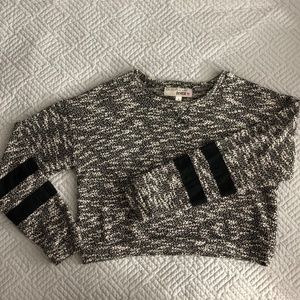 Derek Heart Size S Crop Top Long Sleeve Sweater